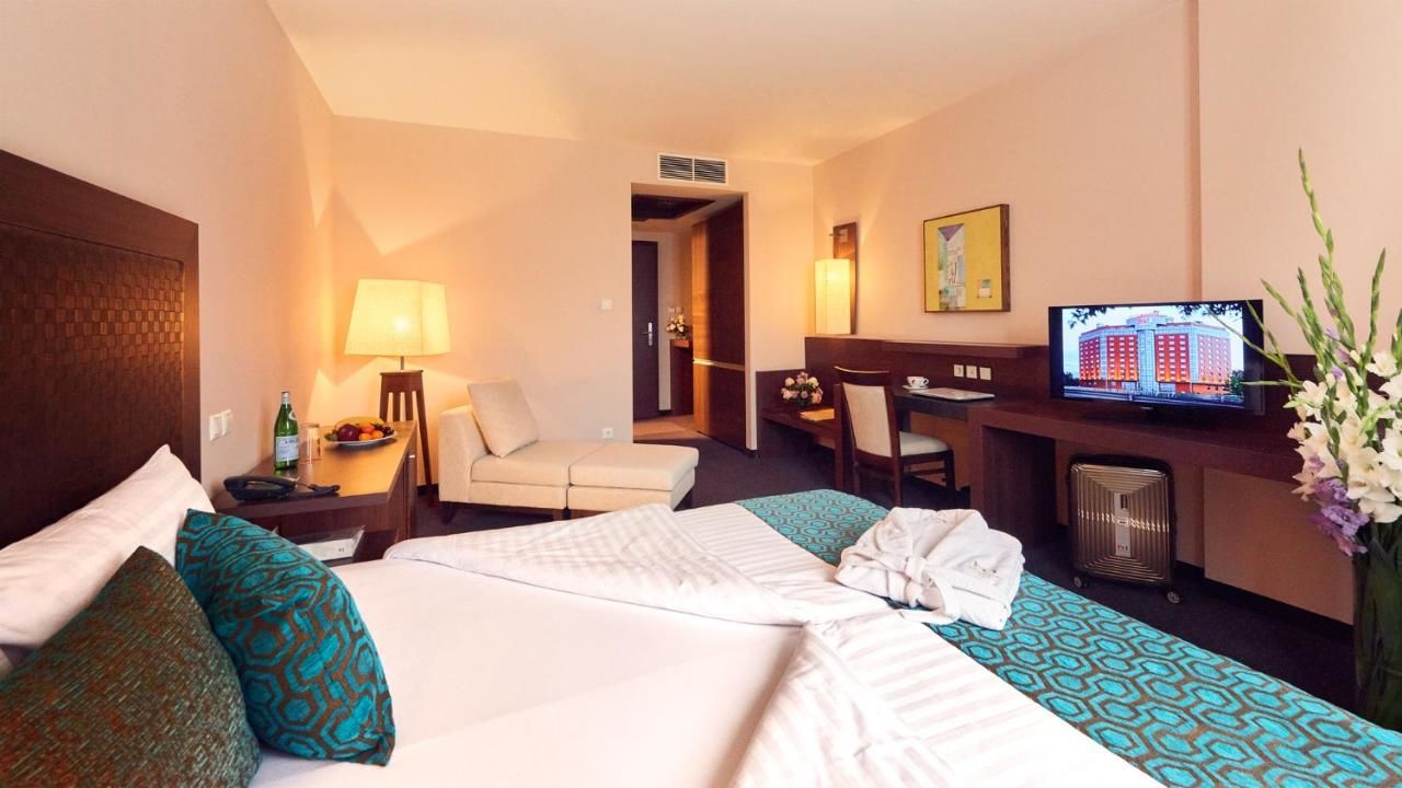 Отель Metropolitan Hotel Sofia София-12
